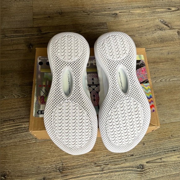 Way of Wade 9 Infinity Low - Picture 6 of 7